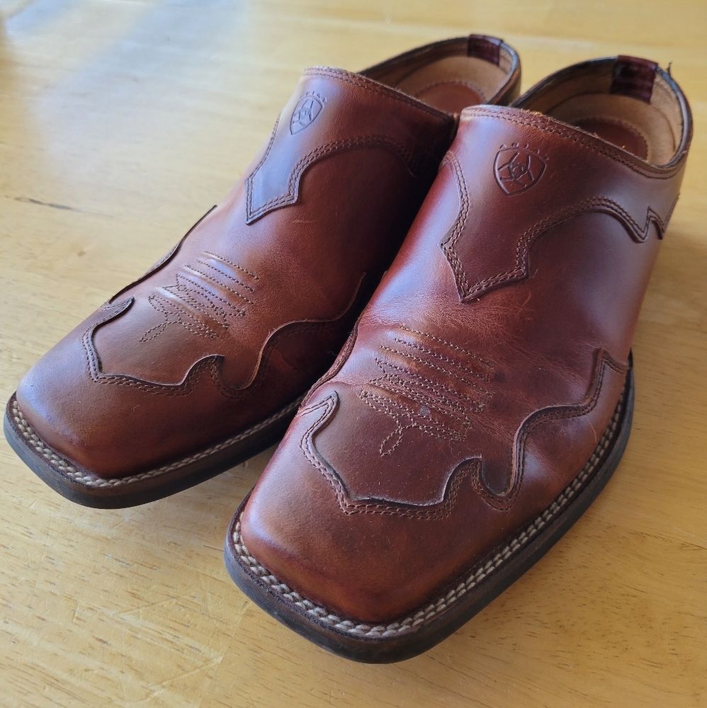 Women's Ariat leather mules